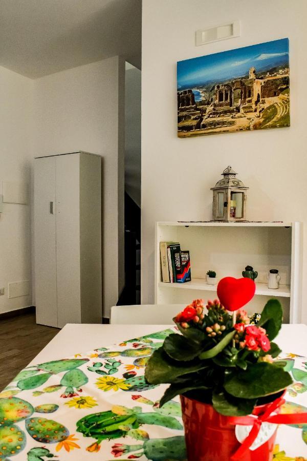 Casa Peppino Daire Letojanni Dış mekan fotoğraf